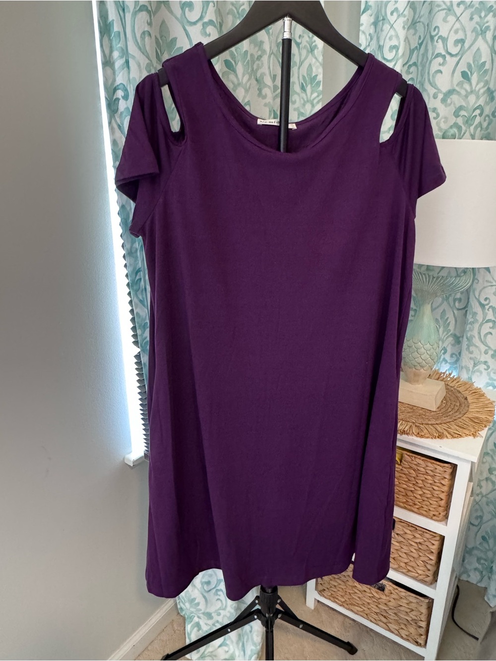 Women's Purple Cold-Shoulder Midi Dress W14